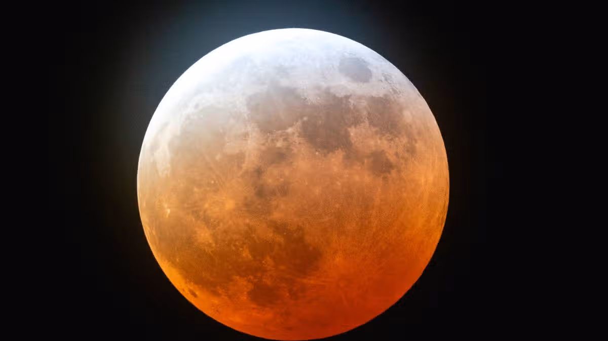 Prepare for a Spectacular Blood Moon Witness the Lunar Eclipse